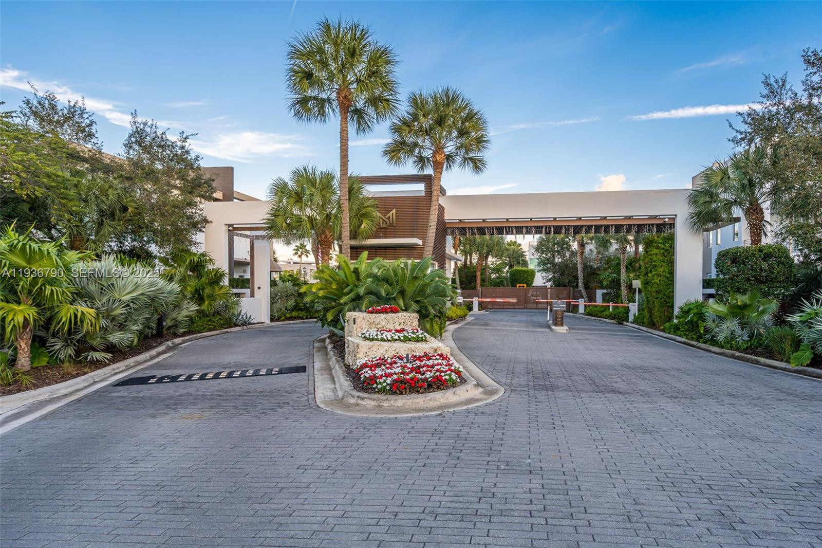 GRAND FLORIDIAN ESTATES - Residential