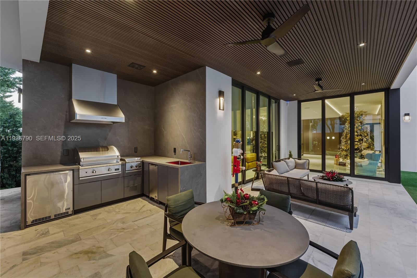 GRAND FLORIDIAN ESTATES - Residential