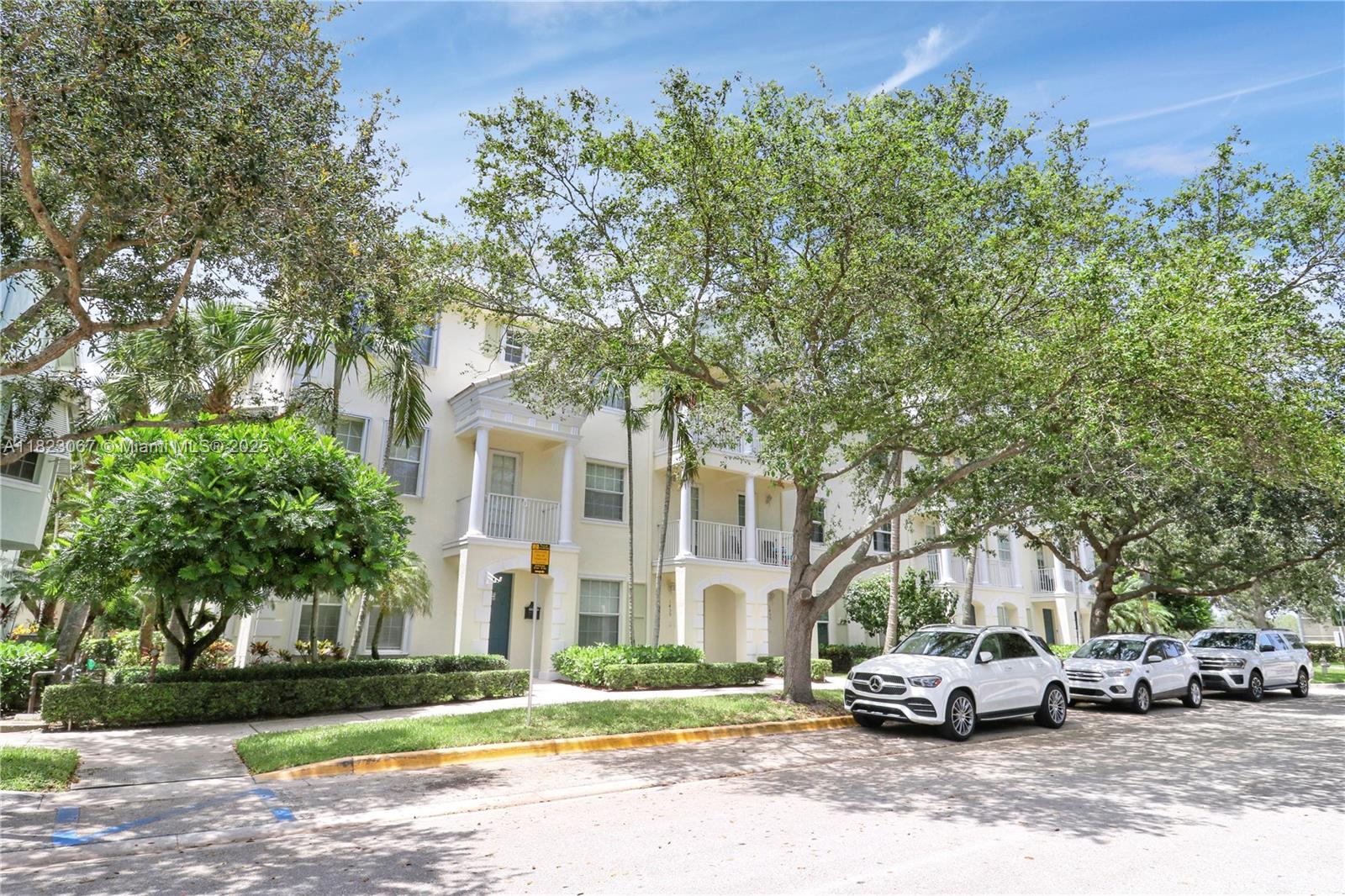 1463 Cades Bay Avenue