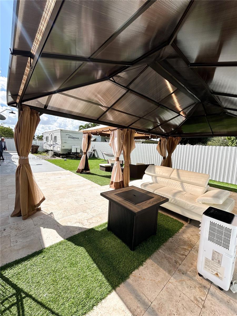 PALM SPRINGS SEC 4 - 5TH - Residential