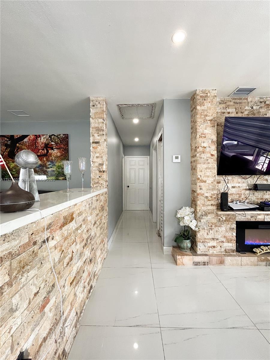 PALM SPRINGS SEC 4 - 5TH - Residential