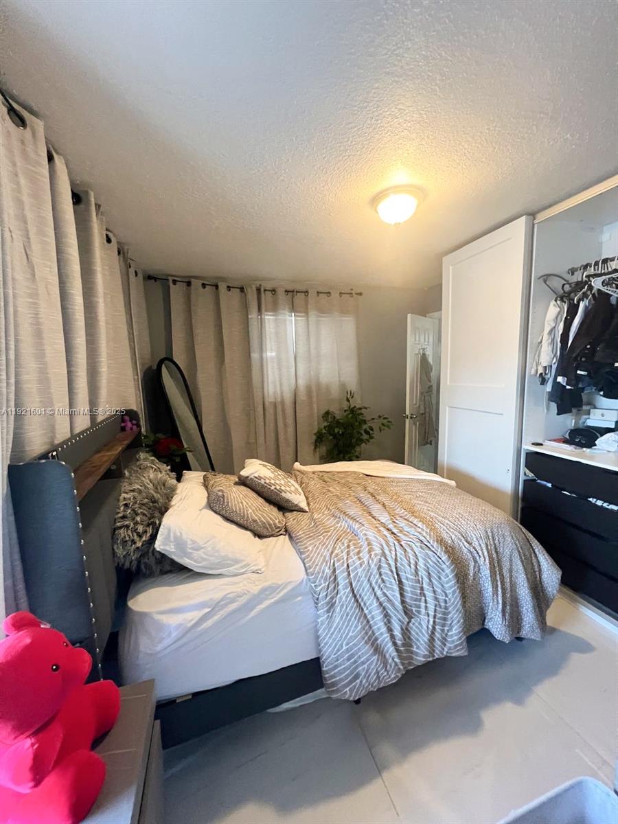 PALM SPRINGS SEC 4 - 5TH - Residential