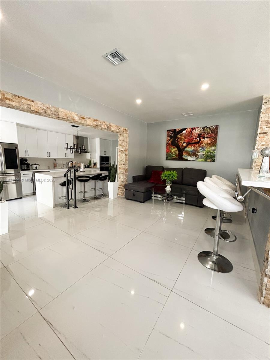 PALM SPRINGS SEC 4 - 5TH - Residential