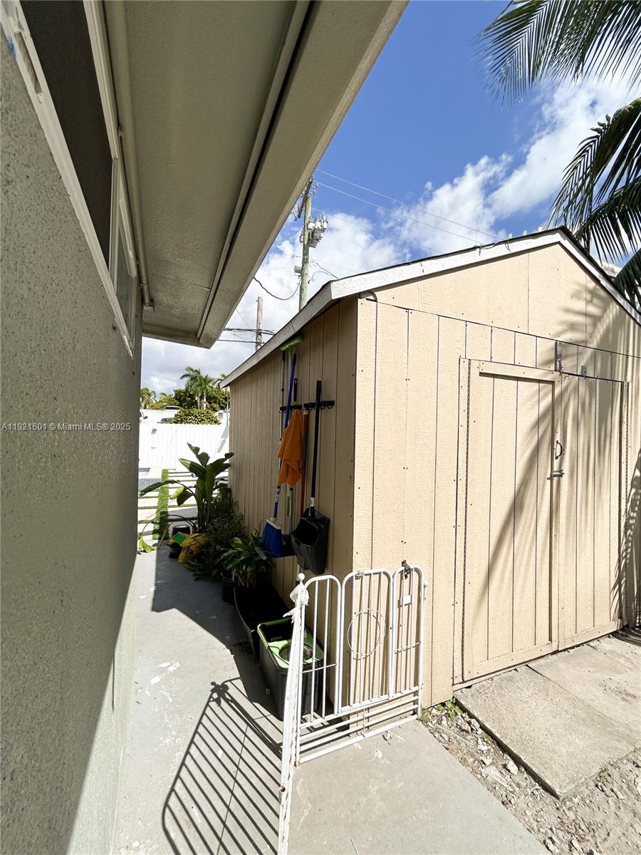 PALM SPRINGS SEC 4 - 5TH - Residential