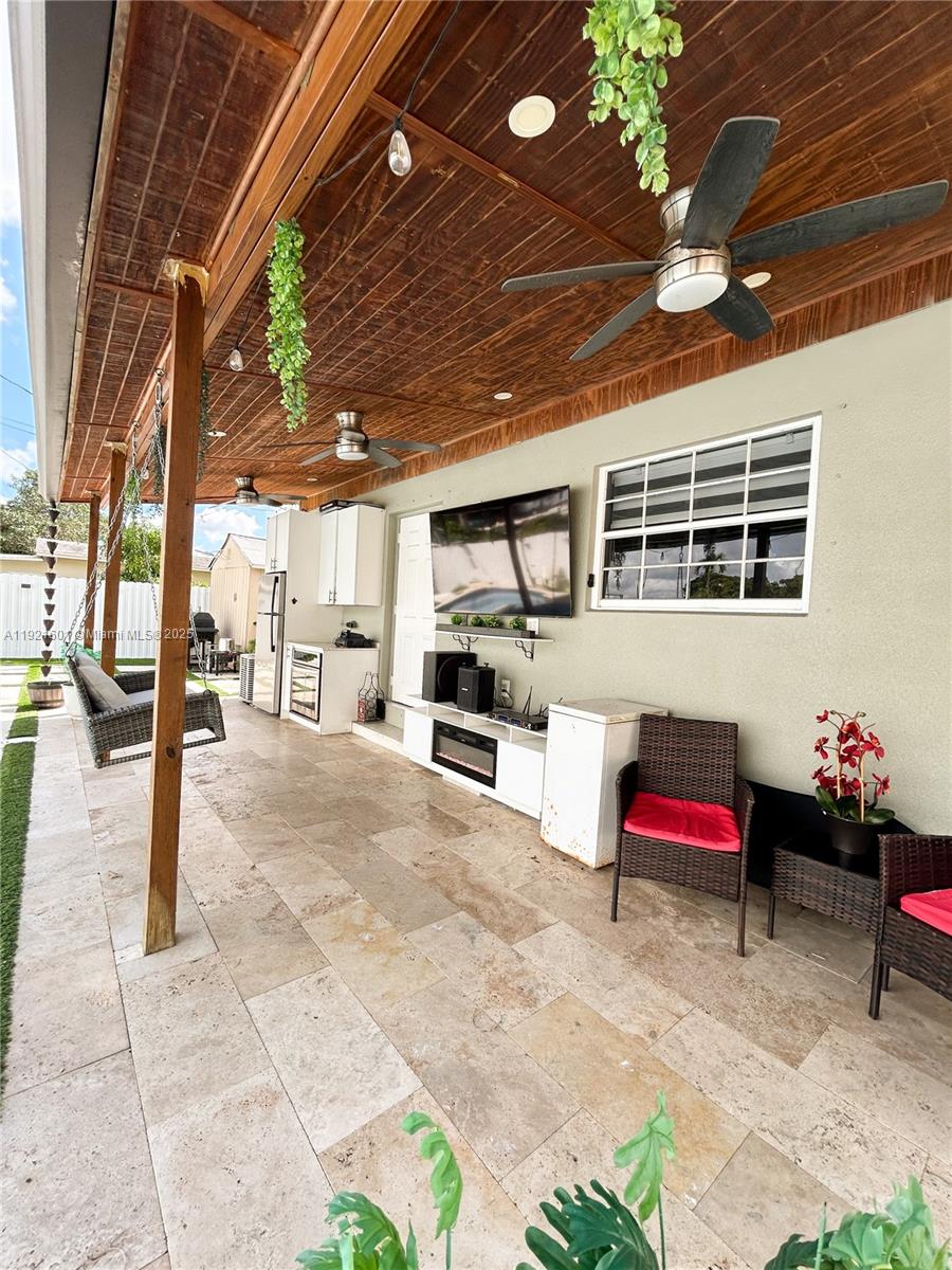 PALM SPRINGS SEC 4 - 5TH - Residential