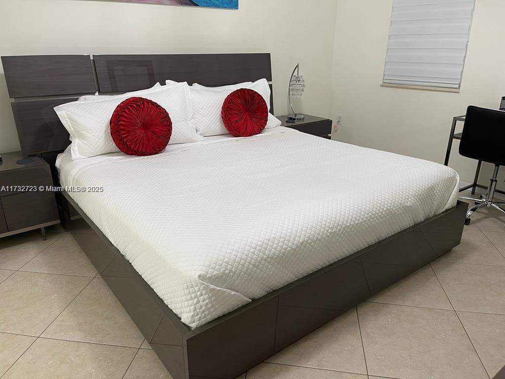 2080 OCEAN DRIVE CONDO - Residential Lease