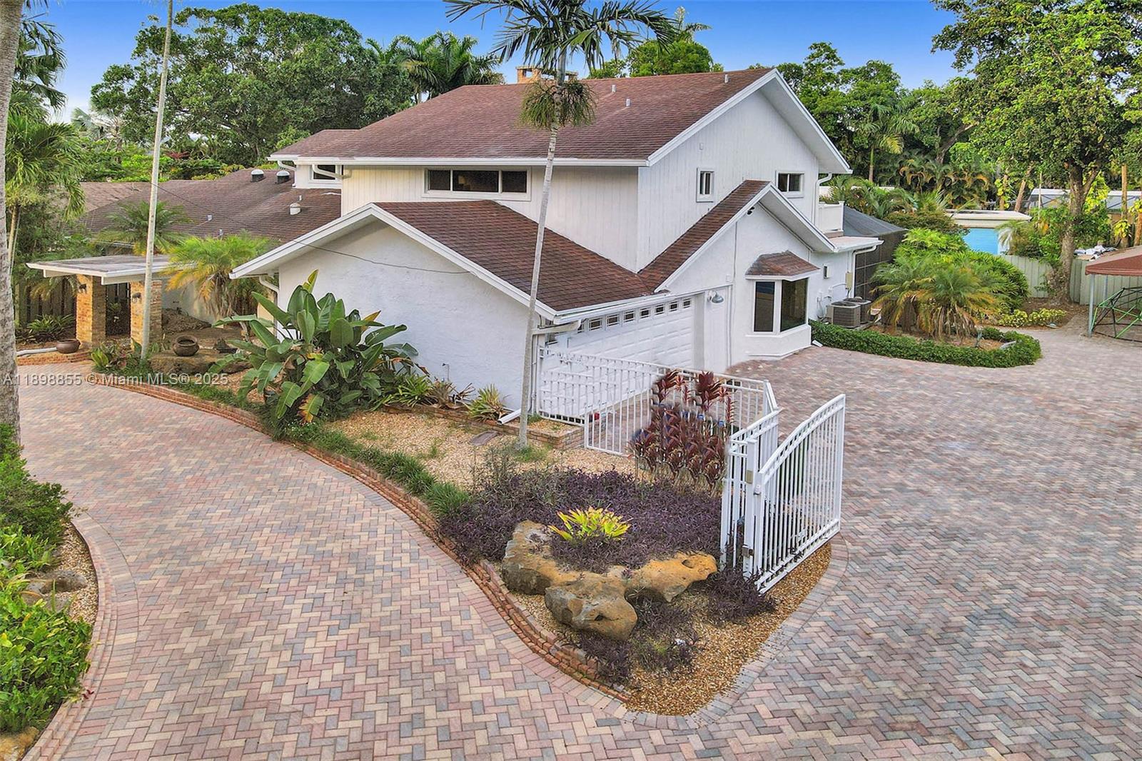 RIVER LANDS - Residential Lease