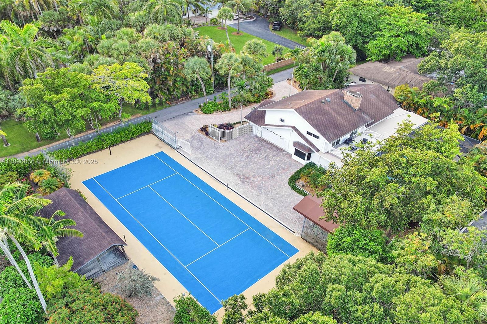 RIVER LANDS - Residential Lease