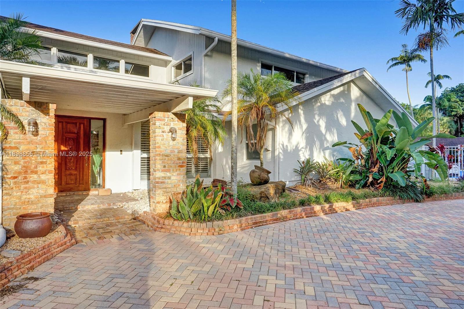 RIVER LANDS - Residential Lease