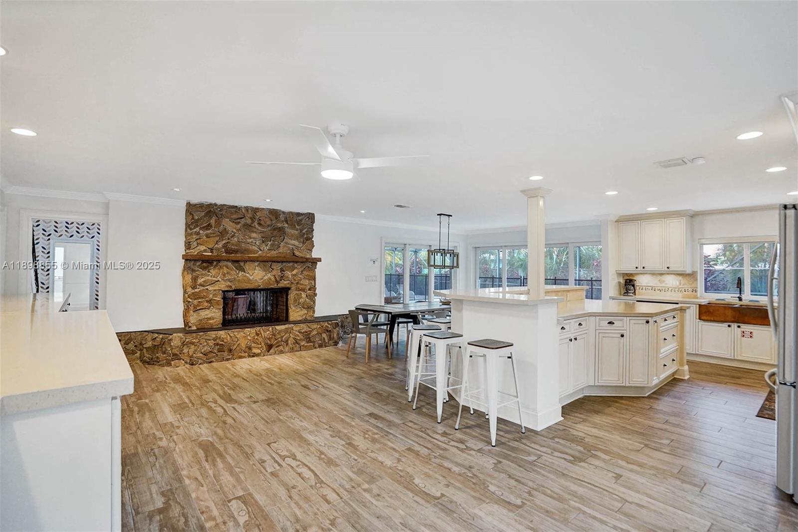 RIVER LANDS - Residential Lease