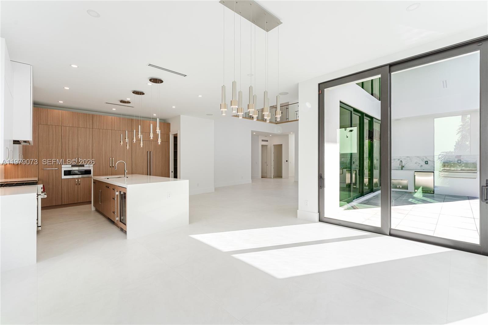 BOCA VILLAS SEC B - Residential Lease