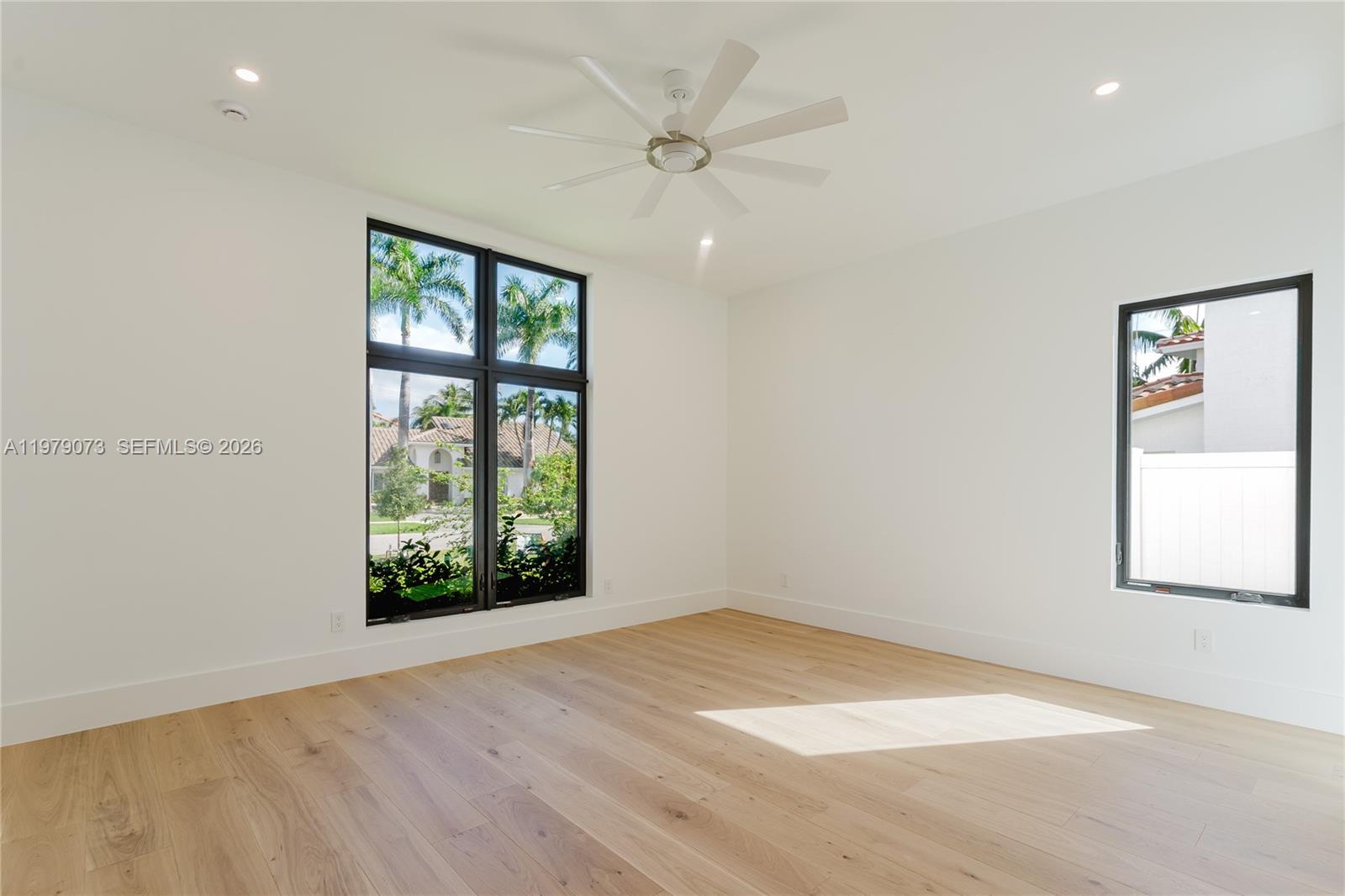 BOCA VILLAS SEC B - Residential Lease