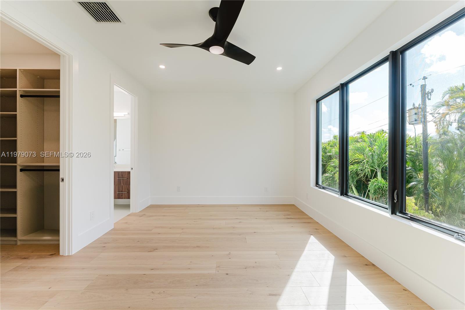 BOCA VILLAS SEC B - Residential Lease