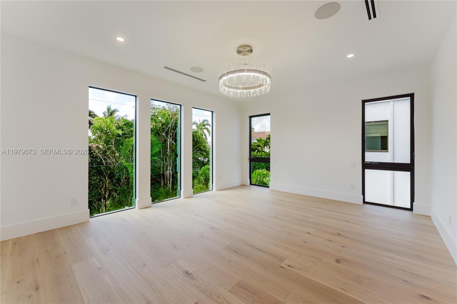 BOCA VILLAS SEC B - Residential Lease