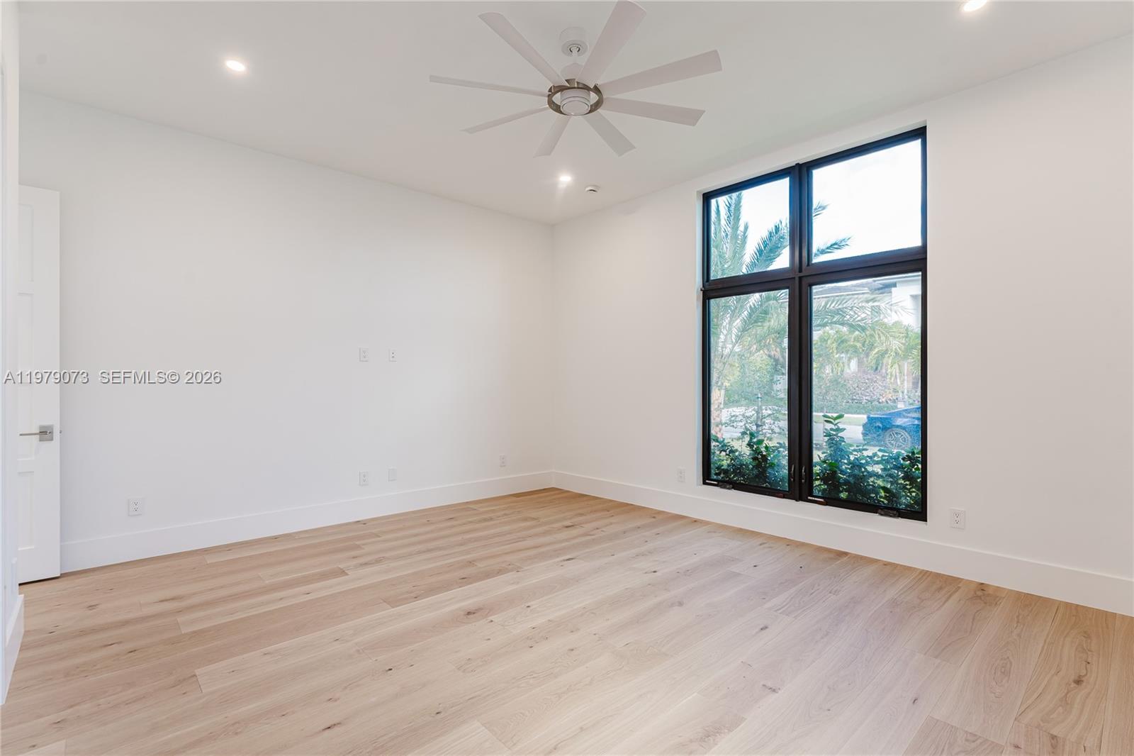 BOCA VILLAS SEC B - Residential Lease