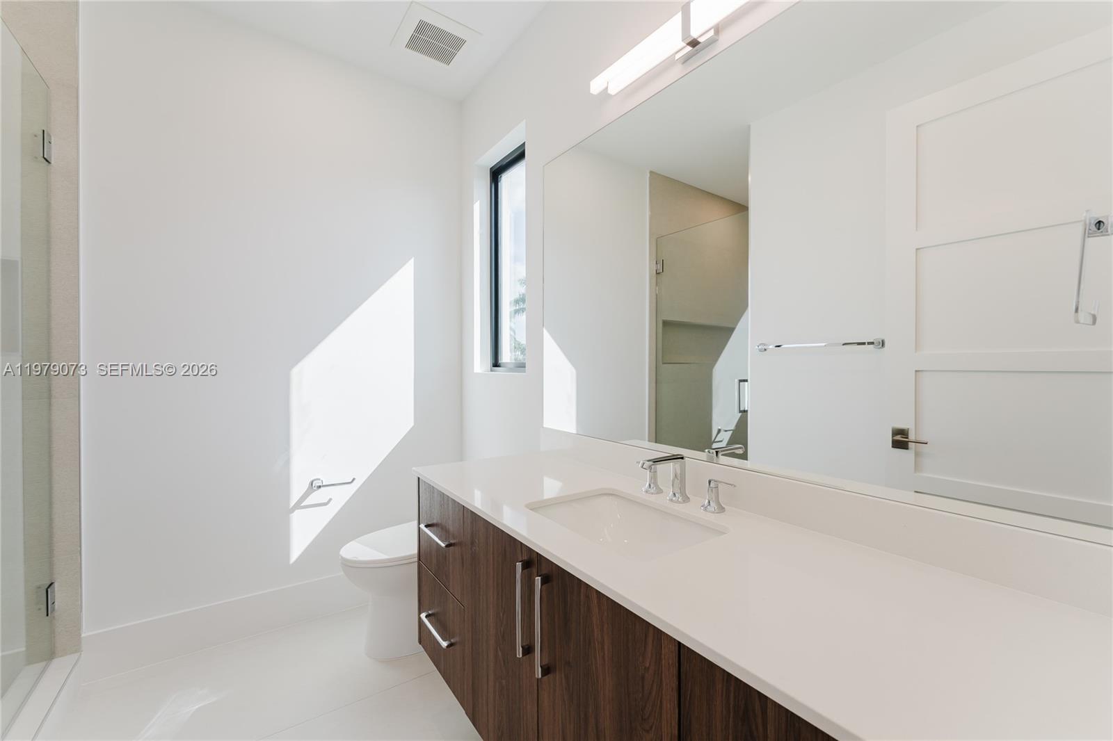 BOCA VILLAS SEC B - Residential Lease