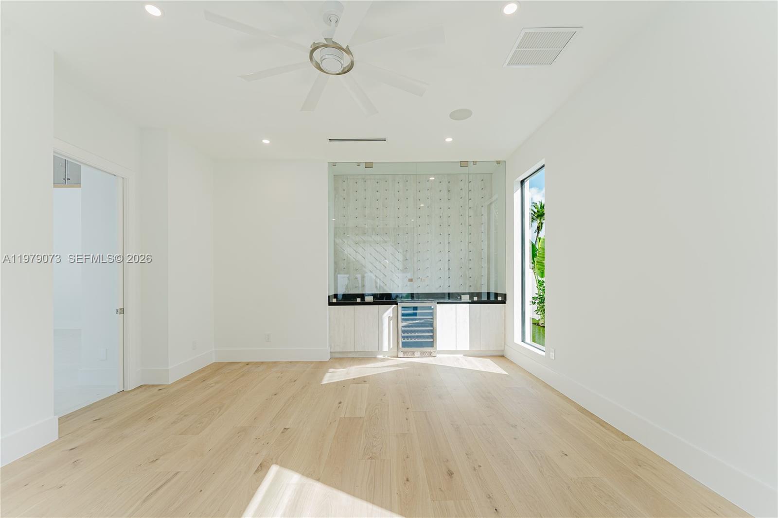 BOCA VILLAS SEC B - Residential Lease