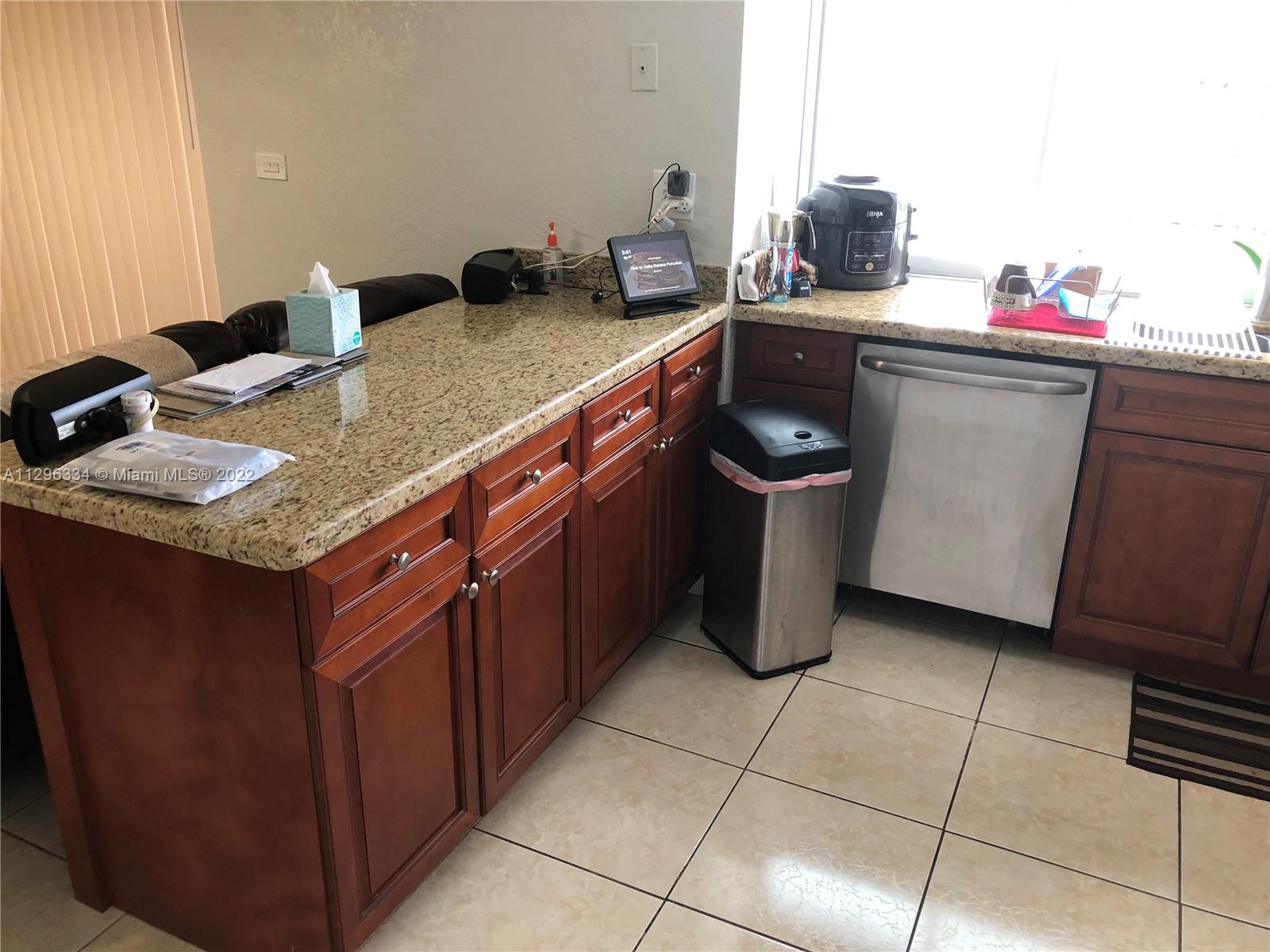 MIRAMAR PARK FOURTH ADD - Residential Lease