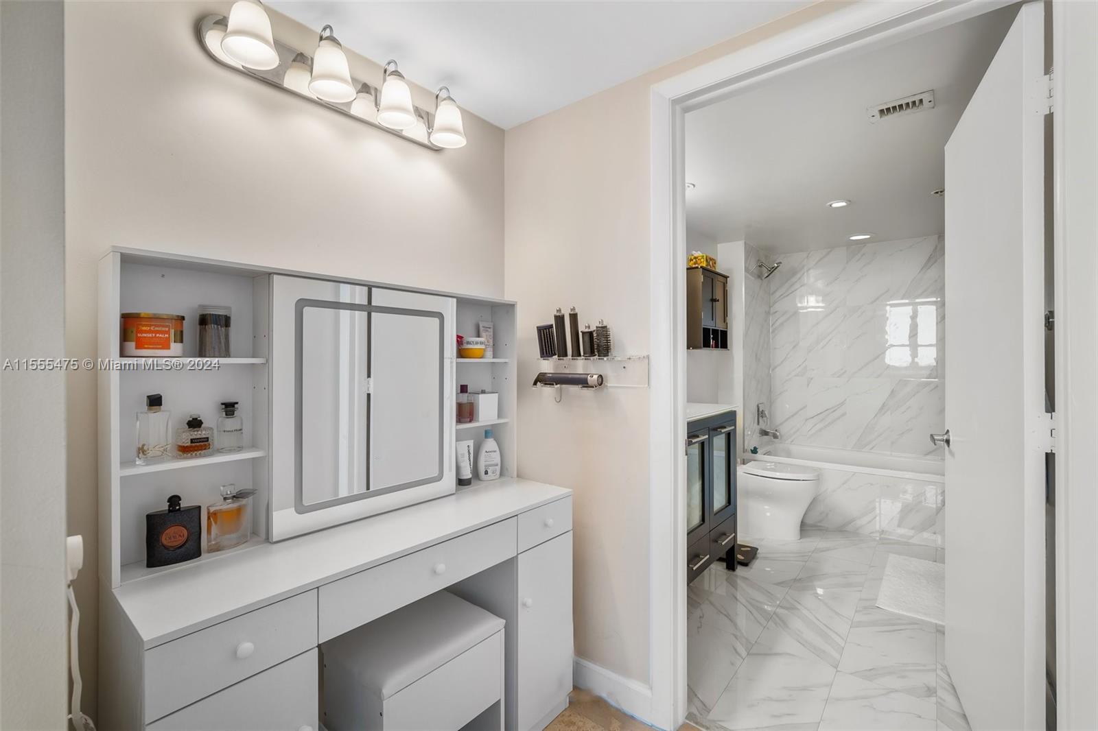 THE FLORIDIAN CONDO - Residential