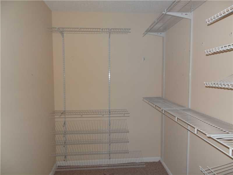 RACQUET CLUB AT BONAVENTU - Residential Lease