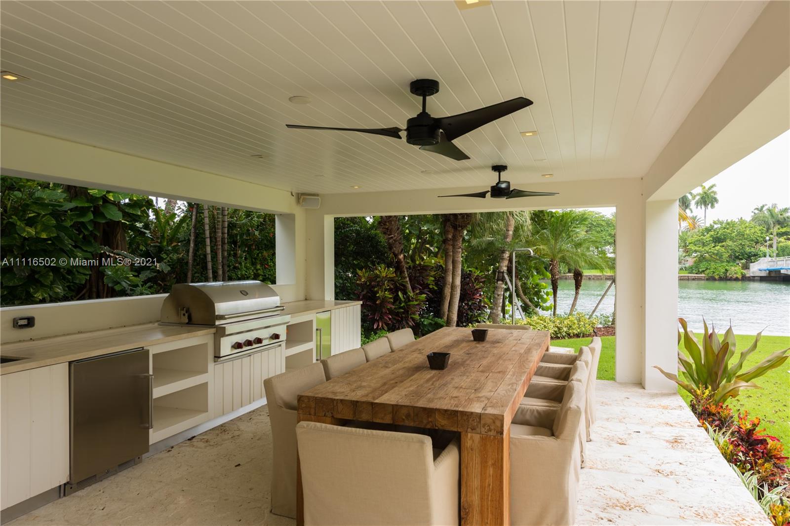 SUNSET ISLANDS-ISLAND NO - Residential