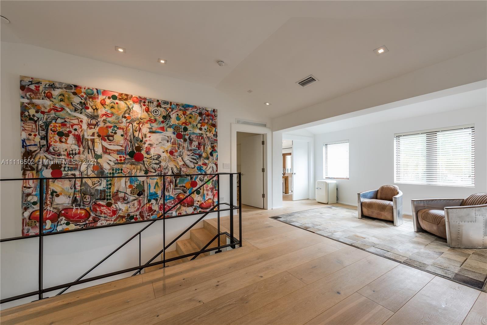 SUNSET ISLANDS-ISLAND NO - Residential