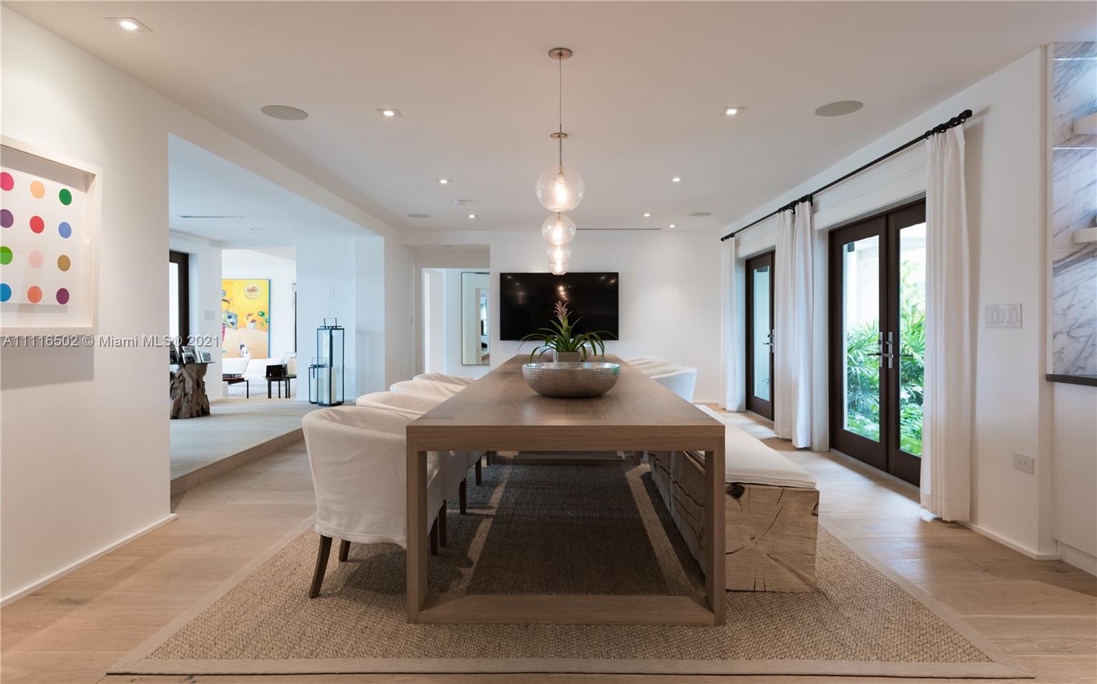 SUNSET ISLANDS-ISLAND NO - Residential