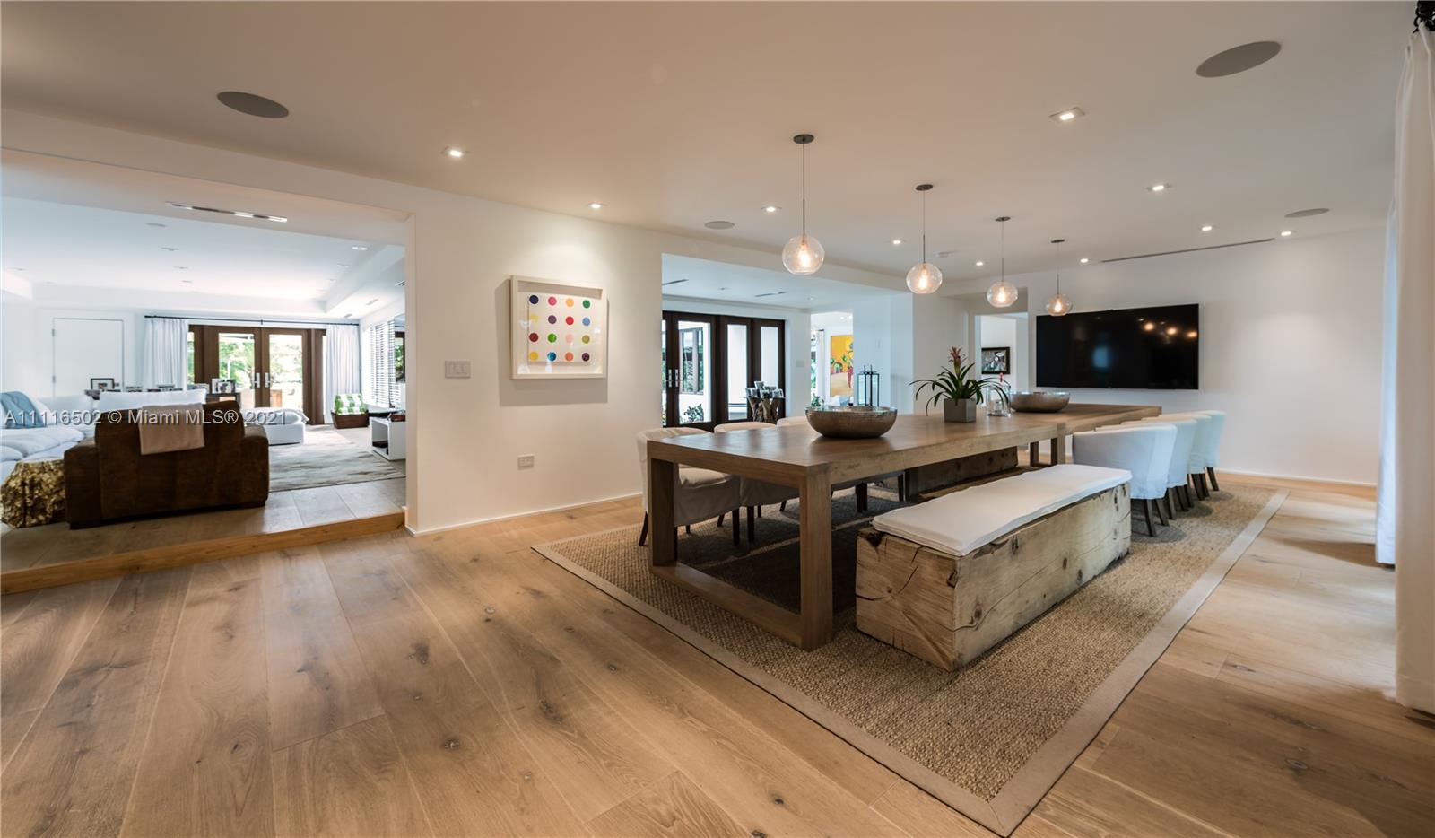 SUNSET ISLANDS-ISLAND NO - Residential