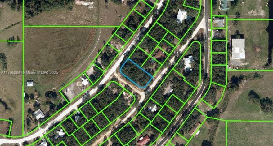 CORNER DOUBLE LOT 14,400 SQ FT.  GREAT LOCATION SURROUNDED BY BEAUTUFUL EXISTING SINGLE FAMILY HOMES. BUILD YOUR DREAM HOME HERE!