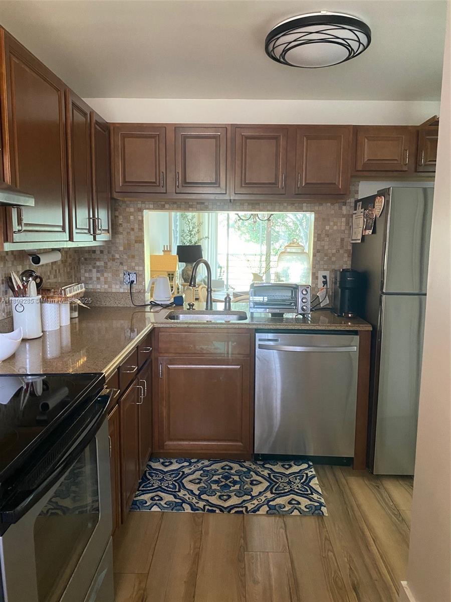 POINCIANA 2 OF PINE ISLAN - Residential