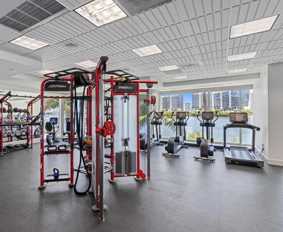 THE PENINSULA II - Residential