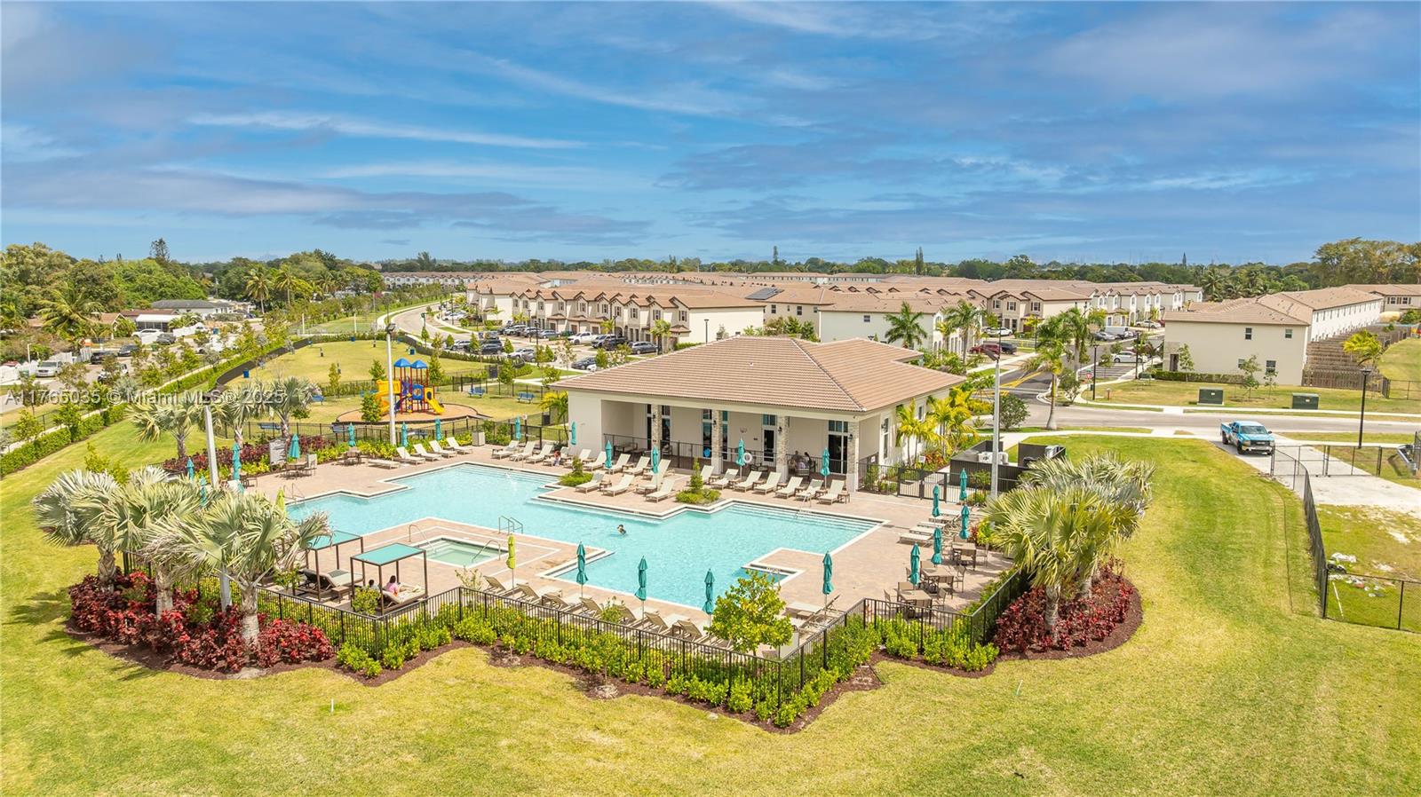 GOLF PARK SEC 1 - Residential