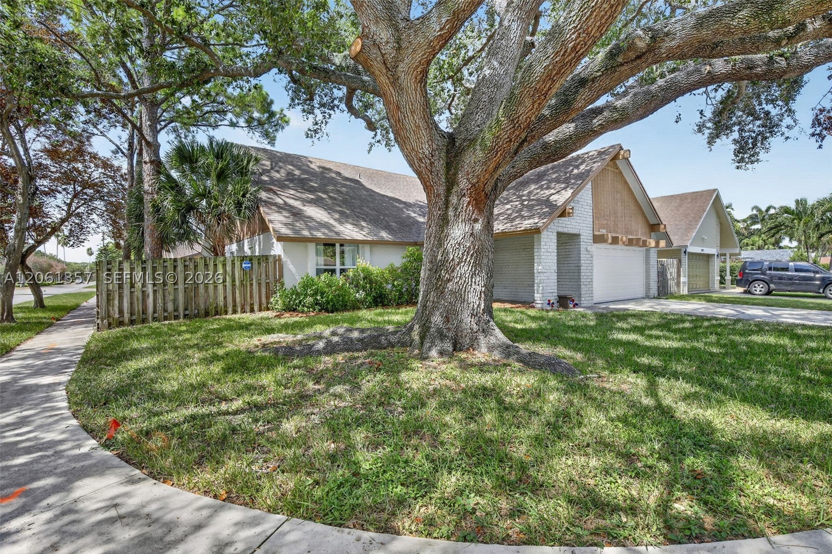 9381 NW 35th Pl