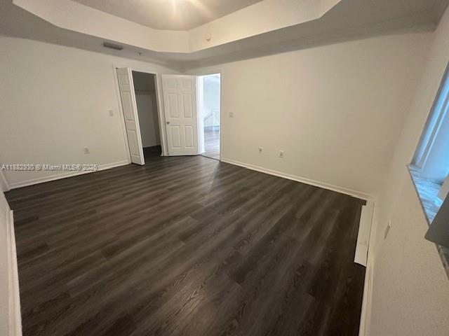 THE COURTS AT DORAL ISLES - Residential Lease