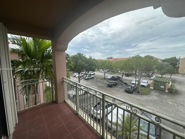 THE COURTS AT DORAL ISLES - Residential Lease