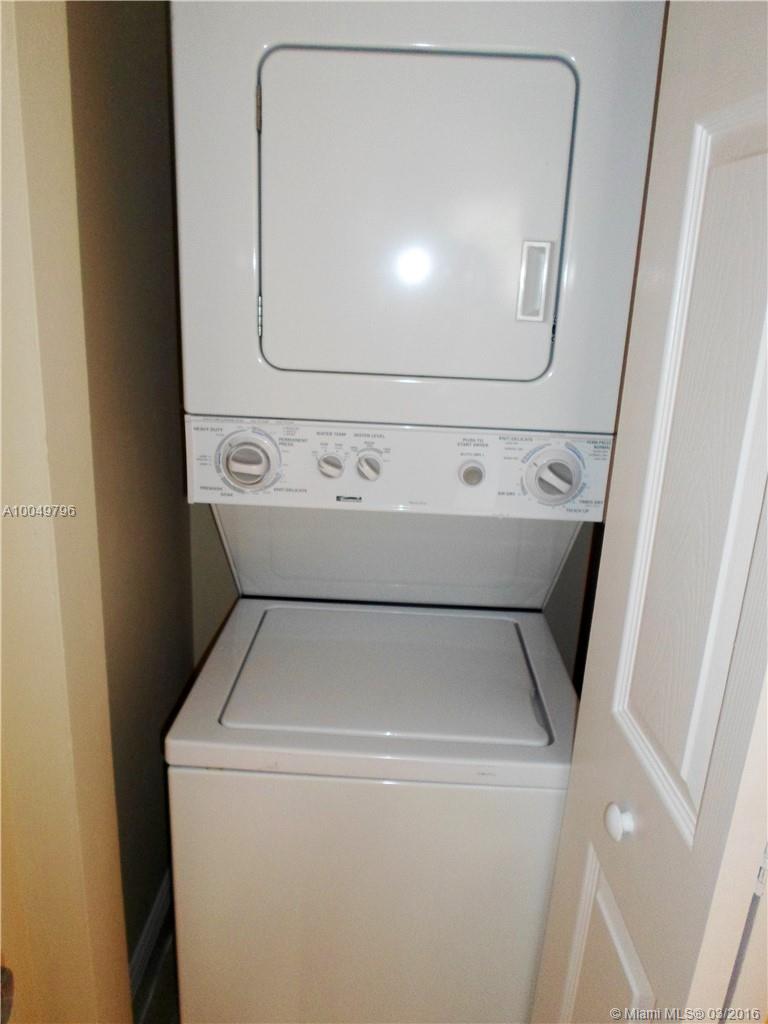 Windward Lakes Condo - Residential Lease