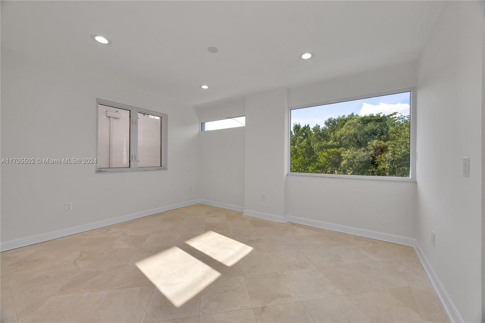 ROCKERMAN HEIGHTS - Residential
