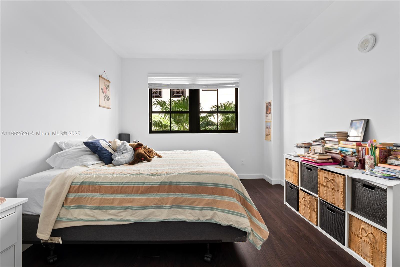 COLONNADE AT DADELAND SW - Residential