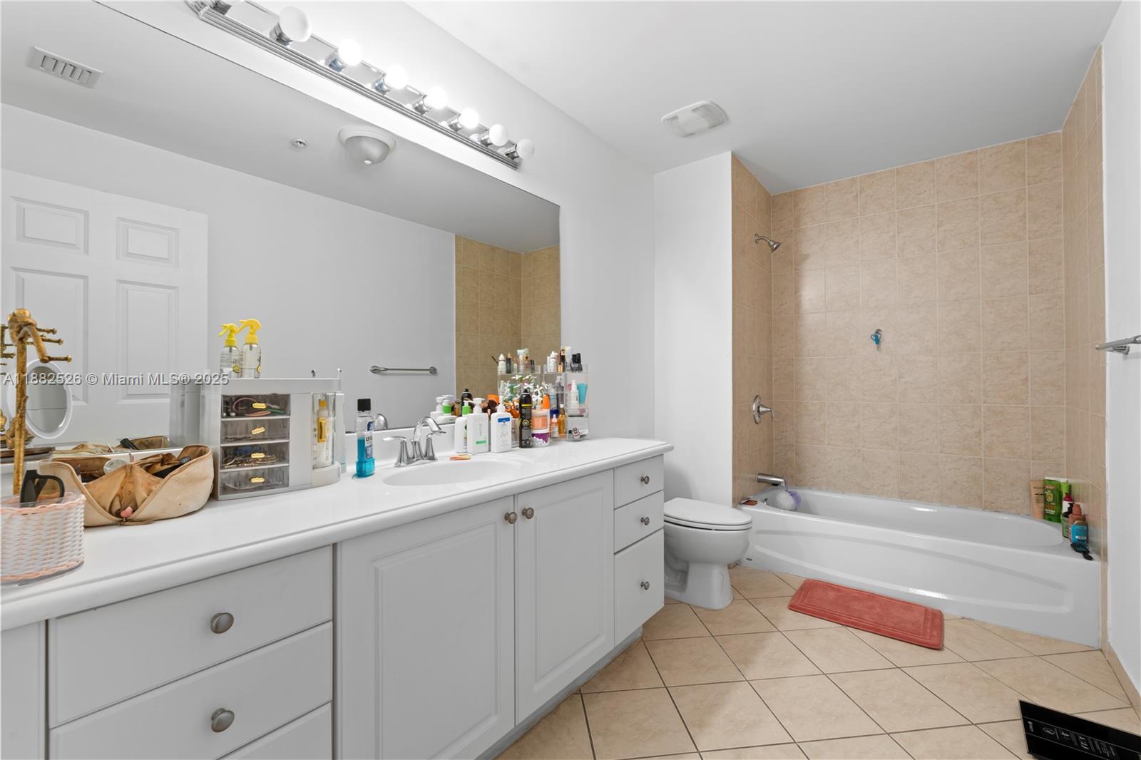 COLONNADE AT DADELAND SW - Residential