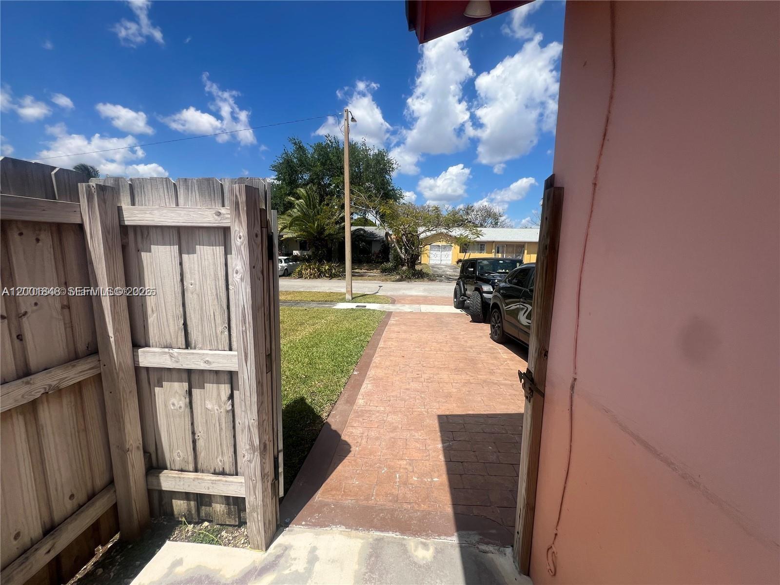 11012 SW 162nd Ter 1