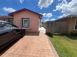 PINE LAKE SEC TWO - Residential Lease