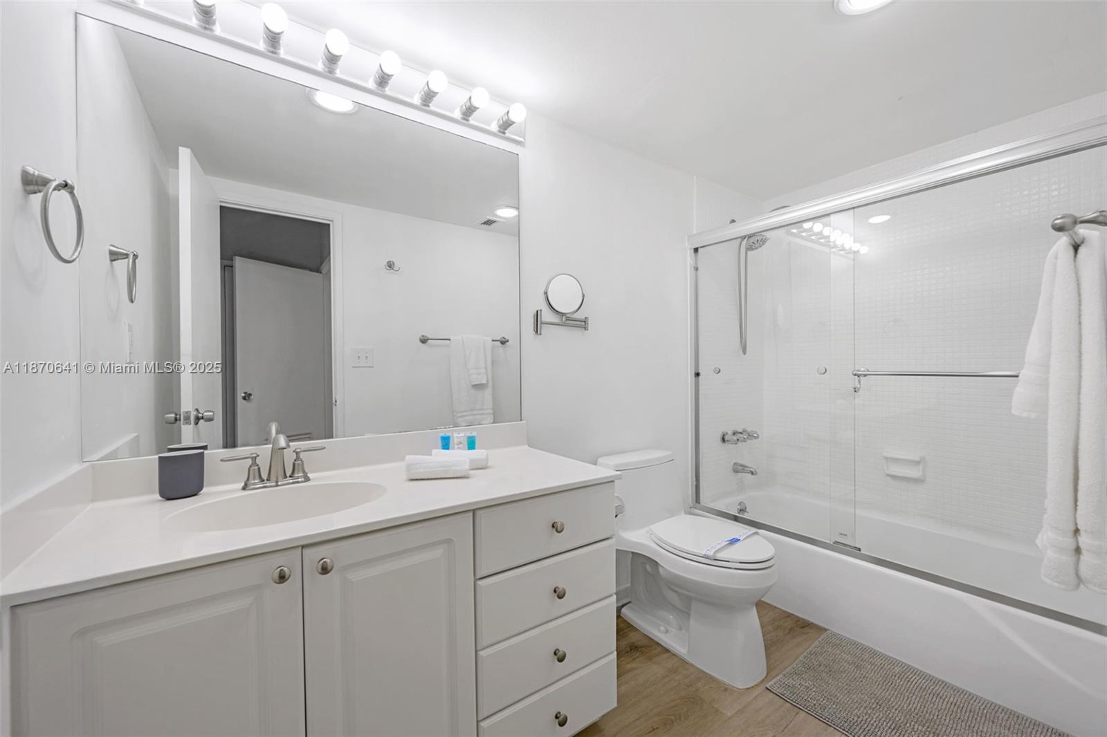 OCEAN RESERVE CONDO - Residential Lease