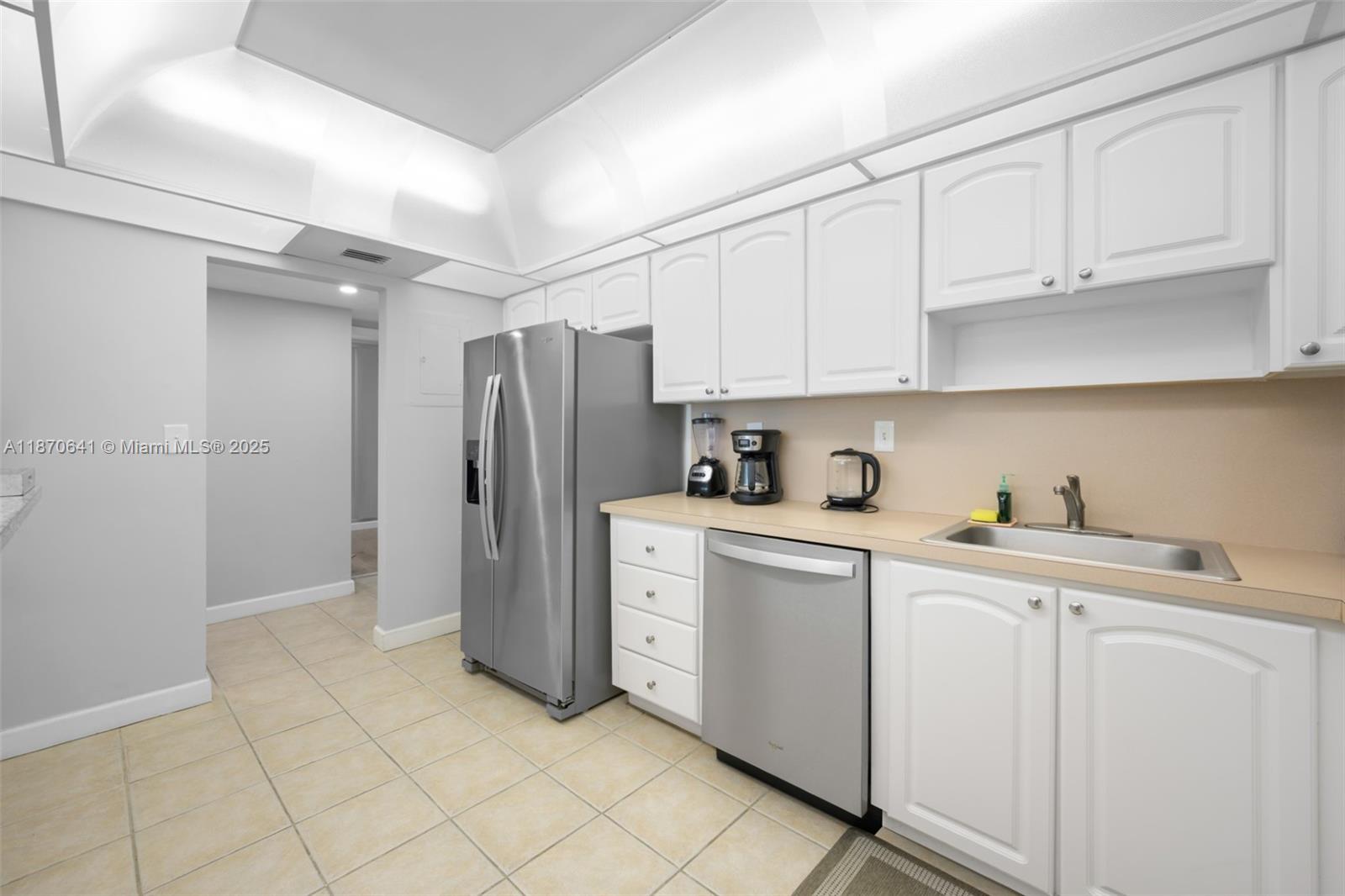 OCEAN RESERVE CONDO - Residential Lease