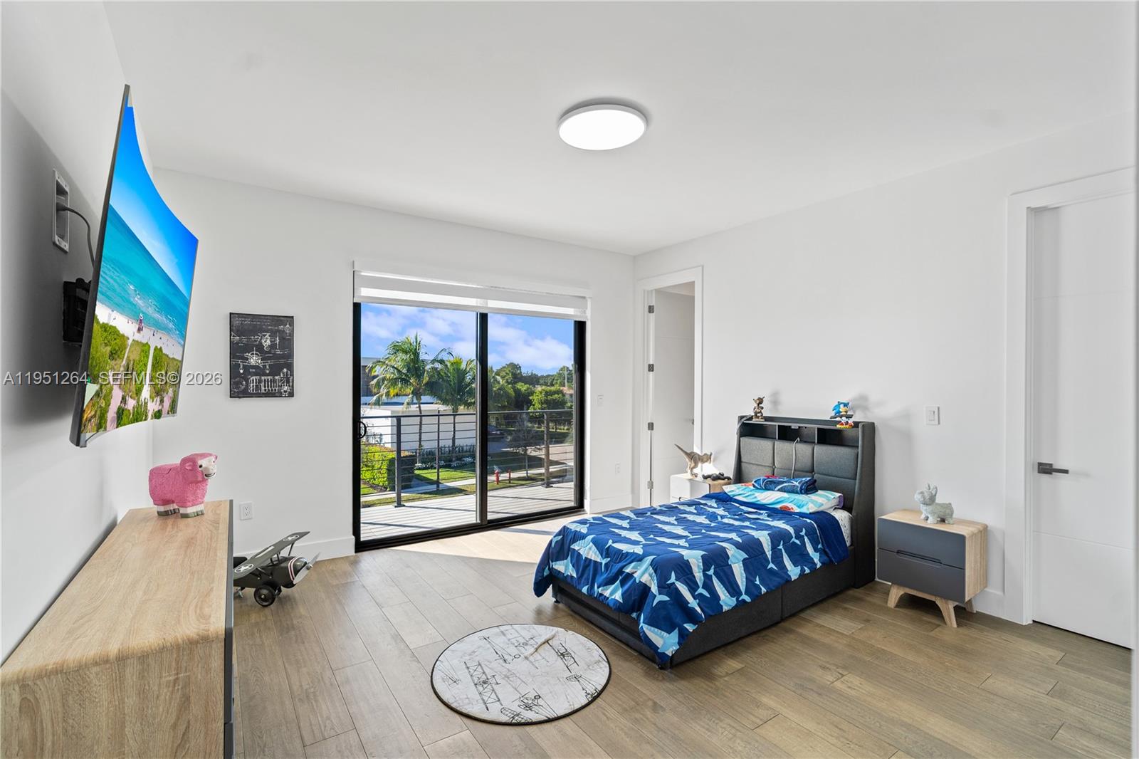 WESTON ESTATES - Residential