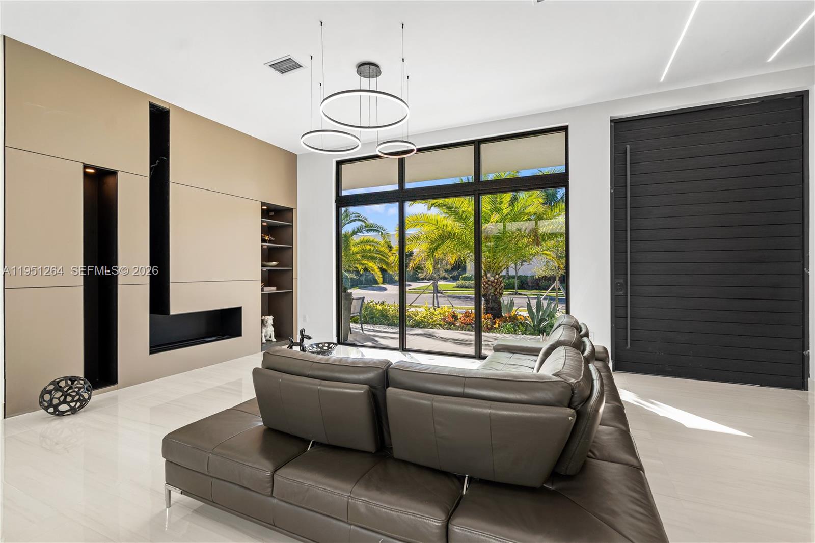 WESTON ESTATES - Residential