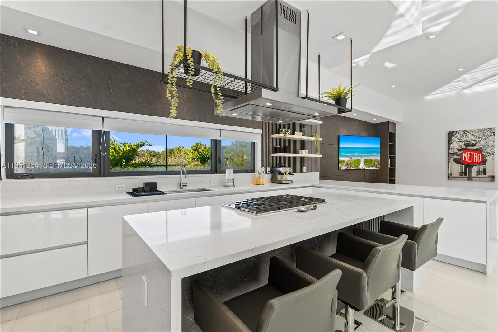 WESTON ESTATES - Residential