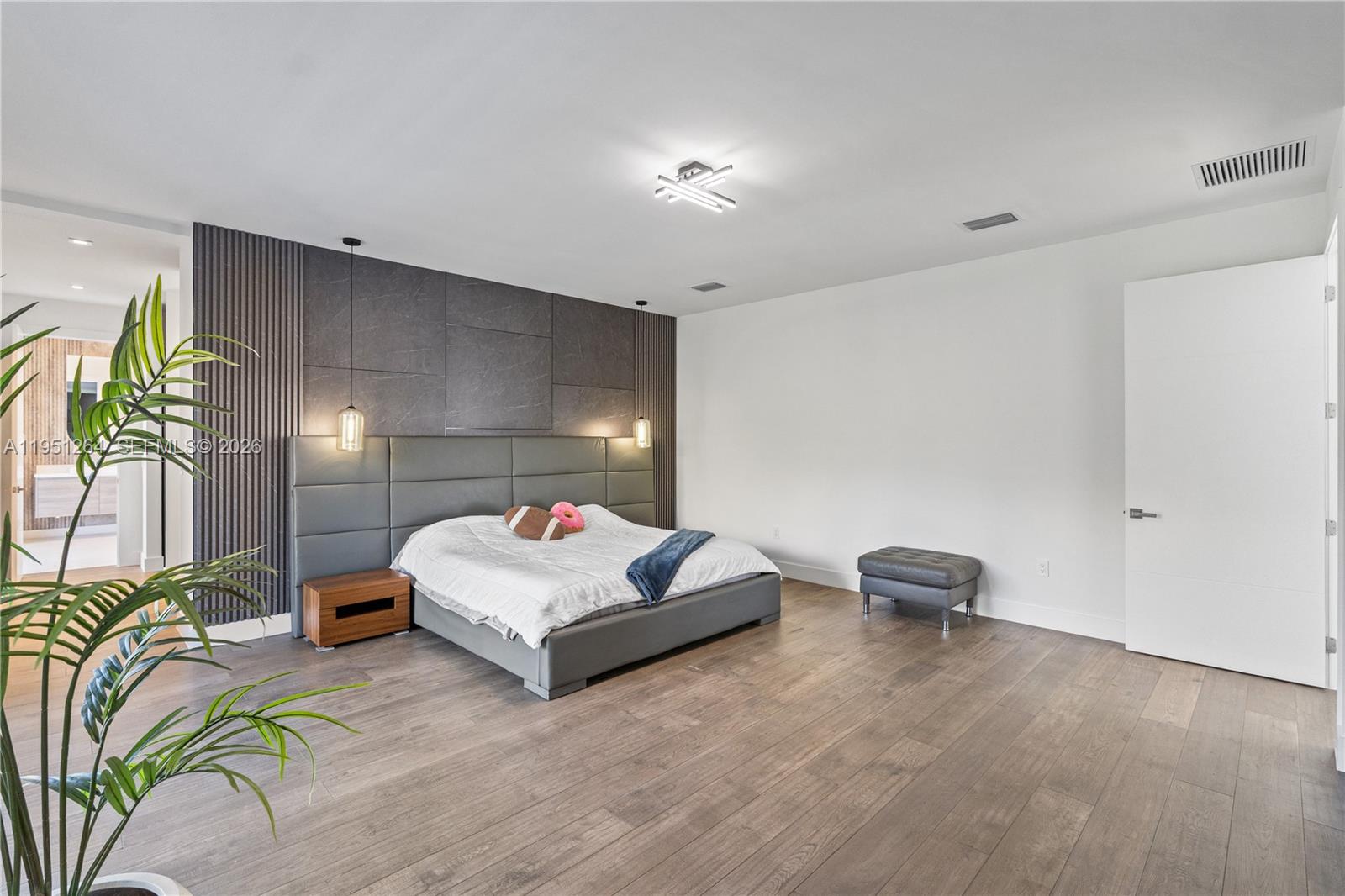 WESTON ESTATES - Residential