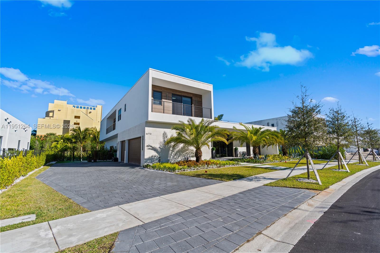 WESTON ESTATES - Residential