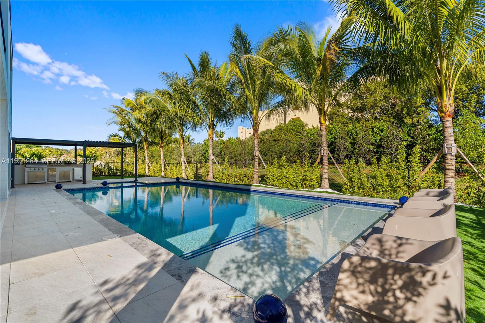 WESTON ESTATES - Residential