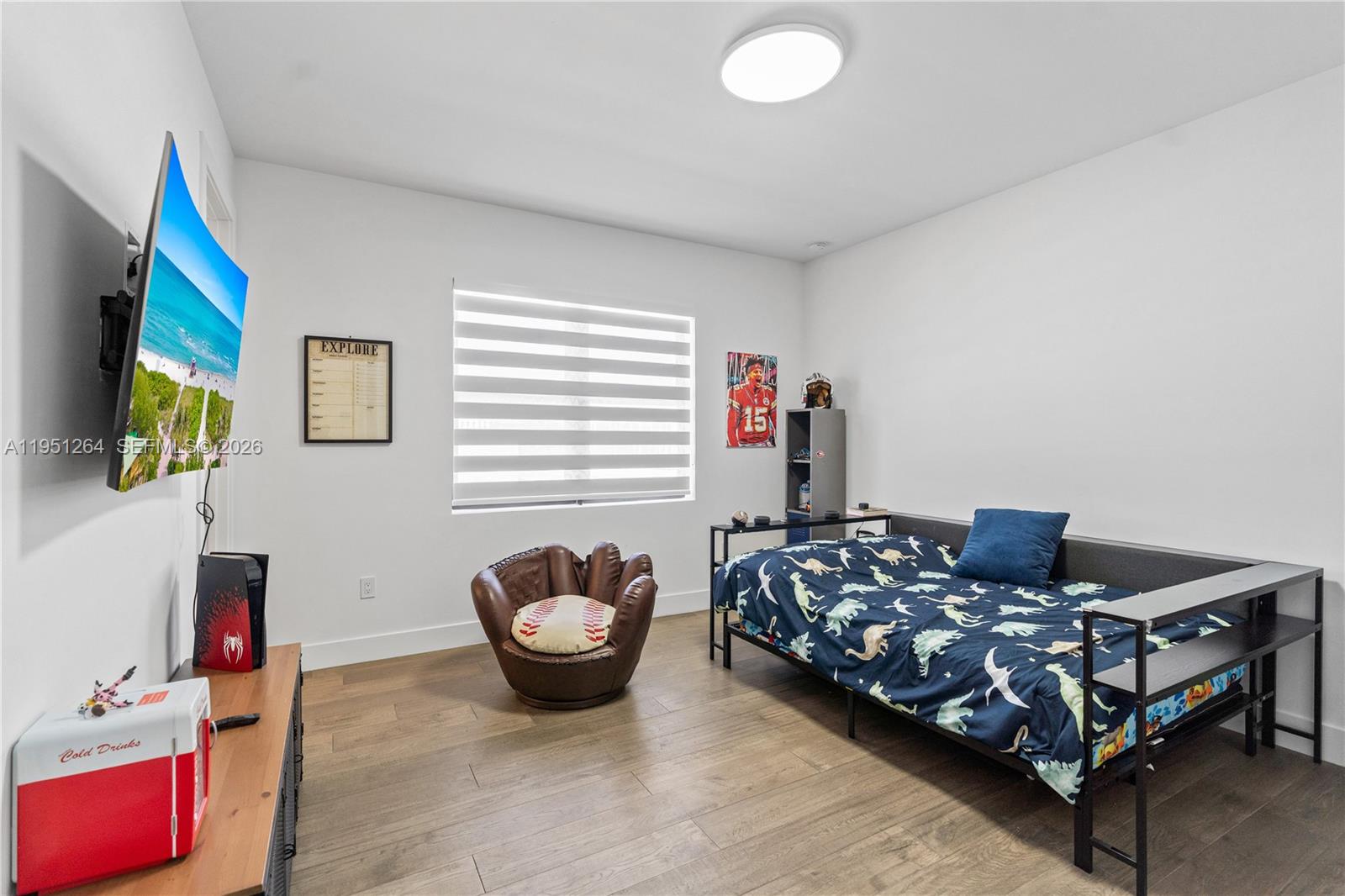 WESTON ESTATES - Residential